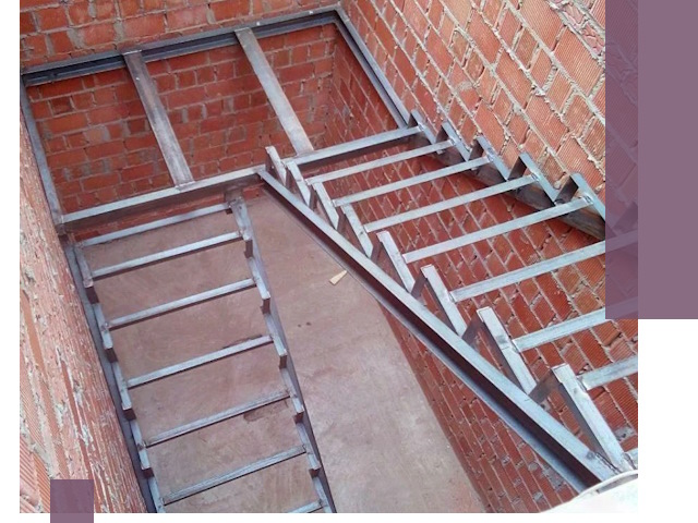 Монтаж металлических лестниц под ключ в Алейске быстро и качественно