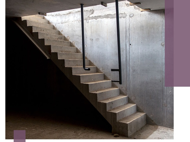 Изготовление и монтаж лестниц в подвале в Алейске