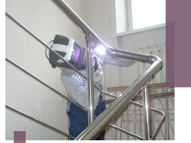 Монтаж перил и ограждений качественно в Алейске