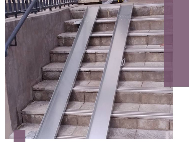 Демонтаж откидных пандусов профессионально в Алейске